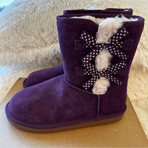 Koolaburra By UGG Victoria Short Girls Purple Suede Boots Bow Size: 5 NWOT